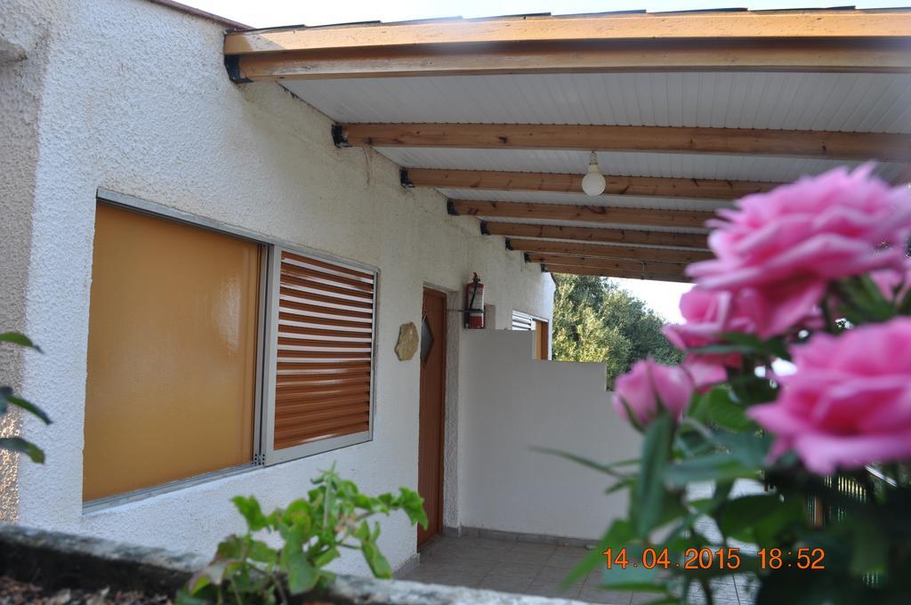 Rogakia Village Est. 1983 Zóla Habitación foto